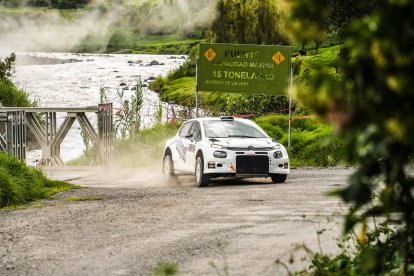 Brayan Jiménez y Diego Montoya fueron segundos en el Rally Chimborazo.