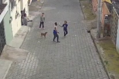 Vecinos denuncian que en la casa donde fueron detenidos siempre hay peleas.