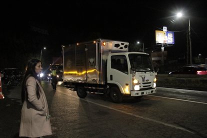 Una familiar de la víctima mortal estuvo en la escena del crimen hasta el final.