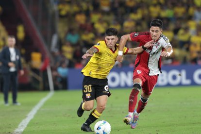 El atacante Braian Oyola ingresó en la etapa de complemento ante River Plate.