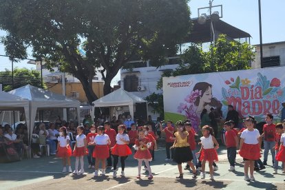 Los más chiquitines también demostraron sus dotes artísticos.