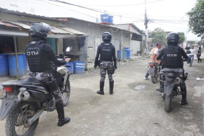 En esta vivienda de Durán fueron asesinados tres adolescentes: dos mujeres y un varón.