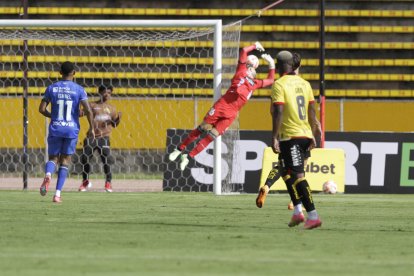 Universidad Católica y Barcelona se enfrentan por la fecha 12 de la LigaPro
