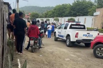 En las afueras de un cementerio fue sorprendido el asistente a un sepelio.