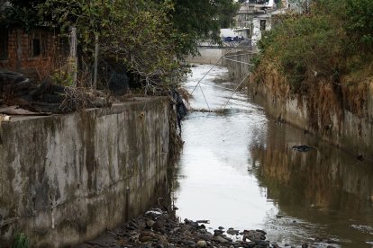 Las autoridades recomiendan a la ciudadanía no construir propiedades en los alrededores de las quebradas.