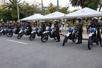 Nuevas motos llegan para la Policía en Loja.