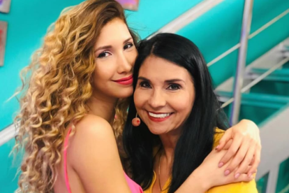 Ana Paula y su mamá Ana Buljubasich