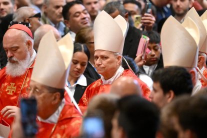 Una imagen del cardenal Robert Francis Prevost en el misa previa del inicio del cónclave, en el cual fue electo como máximo líder de los católicos.