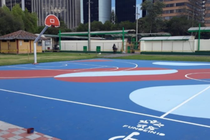 Canchas deportivas de La Carolina serán renovadas como parte de un plan de fortalecimiento urbano.