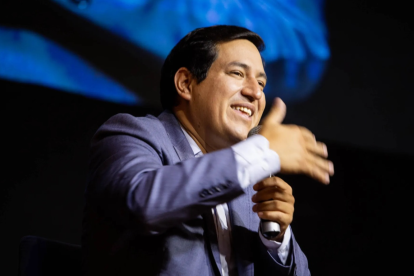 El exaspirante a la presidencia insiste en su campaña contra la ceremonia oficial.