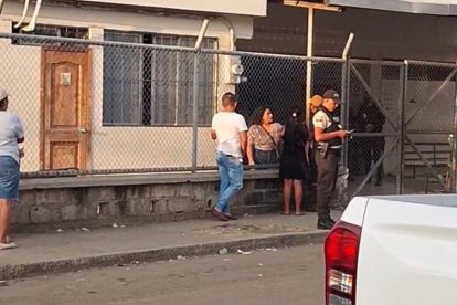 Leyda fue llevada al Centro de Salud Cuba donde se confirmó su deceso.