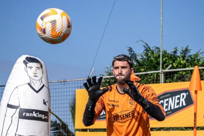 El uruguayo Ignacio de Arruabarrena será el portero titular del Ídolo.