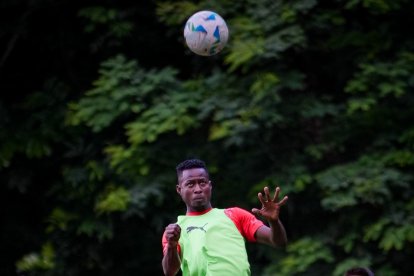 Los jugadores albos intensificaron sus entrenamientos de cara al torneo local, tras los resultados cuestionados en Copa Libertadores.