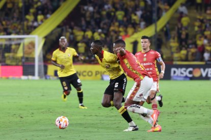 Barcelona SC cae al segundo lugar con 29 unidades.