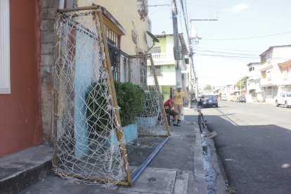 Los arcos usados en el campeonato continuaban este domingo en el sitio.