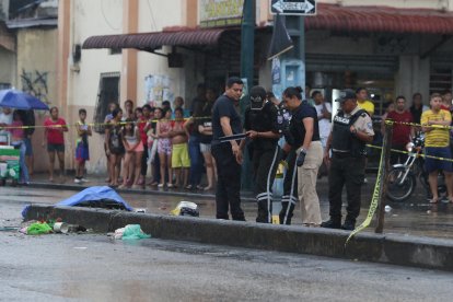 Policías acudieron al sitio para atender la alerta.