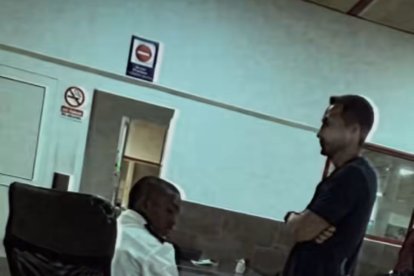 El presentador durante la retención en Cuba.