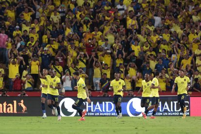 Ecuador recibe a Brasil en el estadio Monumental.