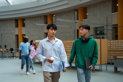 La administración estadounidense endurece requisitos para visas en continuo giro restrictivo