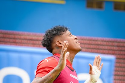 Richard Mina, defensa central de Liga de Quito.