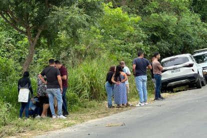 Allegados protagonizaron escenas de lamento frente a los cadáveres.