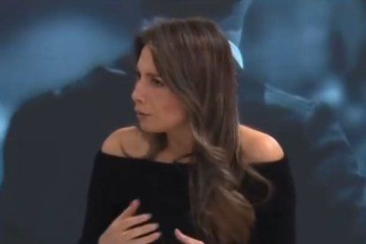 Analista en medios, con frecuentes apariciones criticando a Noboa.