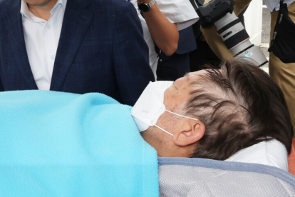 El político surcoreano ha sido hospitalizado en varias ocasiones, incluyendo una intervención quirúrgica tras un ataque en 2024.