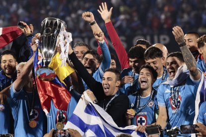 Vicente Sánchez llevó al Cruz Azul al título de la Concachampions.