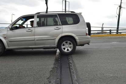 Entre las labores a realizar está el cambio de las juntas de dilatación dañadas por nuevas.