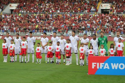 Jugadores de Bolivia en el partido por las eliminatorias sudamericanas ante Venezuela el viernes 6 de junio.