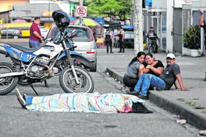 La violencia se ha apoderado de la parroquia Pascuales. Los moradores viven aterrados y temen salir de sus casas.