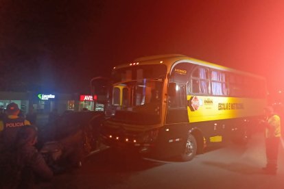 Los vehículos implicados fueron llevados a los patios de retención vehicular.