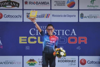 La ciclista ecuatoriana Esther Galarza es la actual bicampeona de la Vuelta a Ecuador y una de las candidatas a ganar la ronda colombiana.