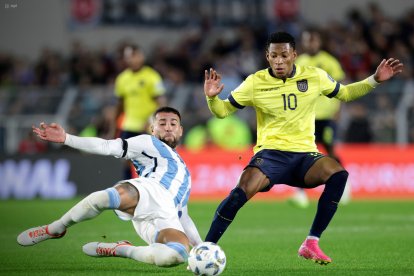 Argentina lidera las eliminatorias escoltado por Ecuador.