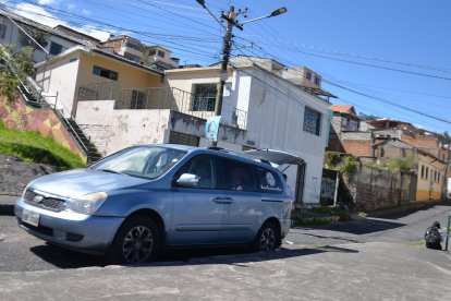 Los restos del rapero fueron velados en la casa barrial de La Tola, en el centro de la capital.