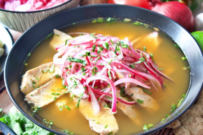 Platos típicos pueden formar parte de una dieta saludable si se preparan con moderación.