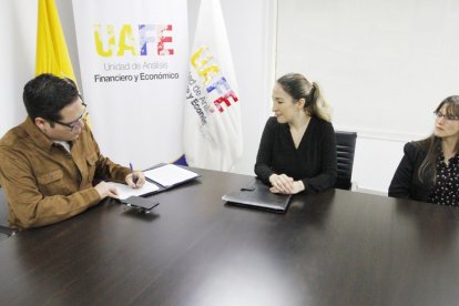 Revelan que 7 de cada 10 empleados de la UAFE fueron separados por caso de corrupción