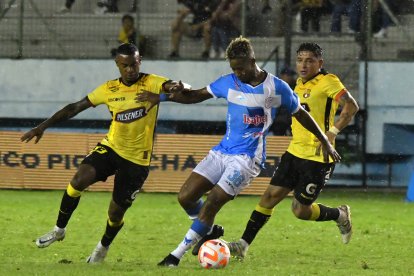 Manta está cerca de la zona del descenso.