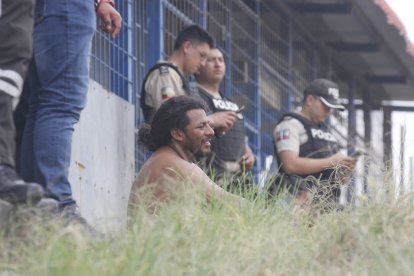 Imágenes de dolor se evidenciaron en los familiares de las víctimas.