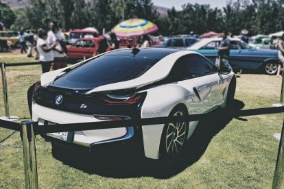 La AEADE vincula este éxito a políticas que desincentivan los combustibles fósiles y promueven tecnologías limpias