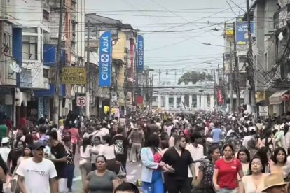 Caos en Vinces durante desfile.
