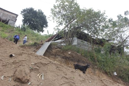 Casas en zonas de difícil acceso son aprovechadas por criminales para ejecutar delitos.