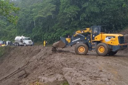 La empresa estatal reportó que ya desplazó personal especializado y equipos pesados a la zona para ejecutar labores de contención y remediación ambiental