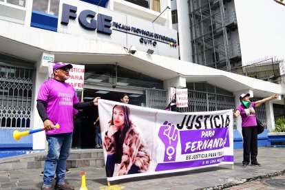La familia ha realizado plantones para exigir justicia en el caso.