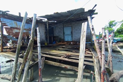 Así quedaron las viviendas en San Lorenzo, Esmeraldas.