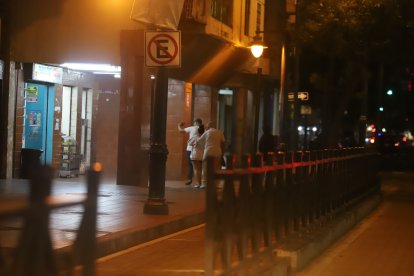 Cerca de las 21:00 el sector ya se encontraba vacío. No había ninguna unidad estacionada.
