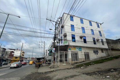 La clínica afectada en el noroeste de Guayaquil.