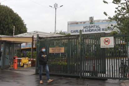 La emergencia no pudo ser atendida a tiempo en el Hospital Carlos Andrade Marín.