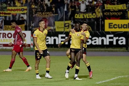 Este sonado triunfo de Barcelona, con el renacer de figuras en el equipo, lo ubican en el segundo lugar de la tabla.