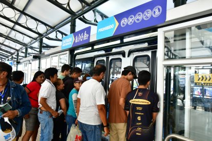 La Metrovía ya está operativa en el Batallón del Suburbio.